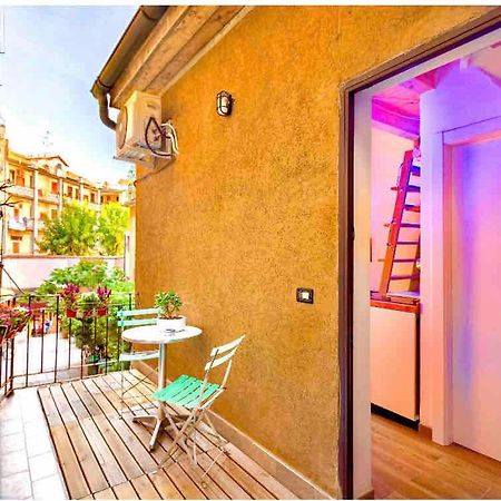 Aria Condizionata, Loft A 13' Dal Duomo Con Ampio Balcone Wifi E Netflix Lägenhet Milano Exteriör bild