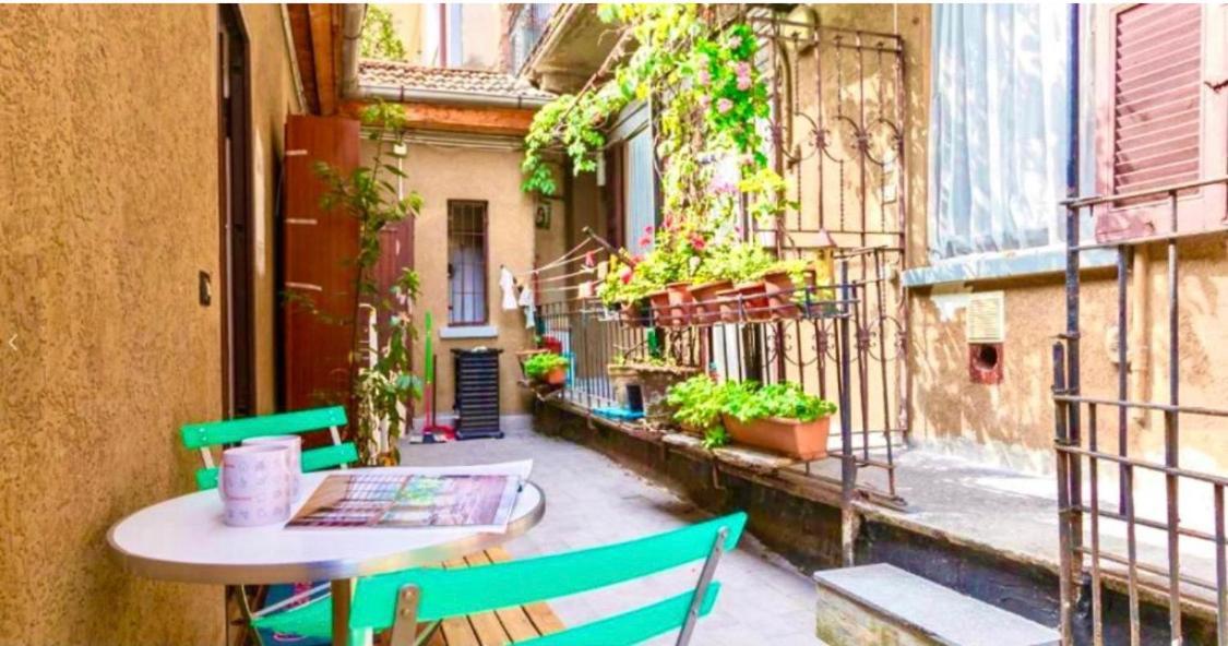Aria Condizionata, Loft A 13' Dal Duomo Con Ampio Balcone Wifi E Netflix Lägenhet Milano Exteriör bild